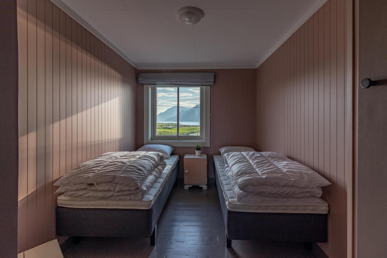 Pederstua, A Classic Fisherman'S Farm House In The Middle Of Lofoten Storeidet Esterno foto