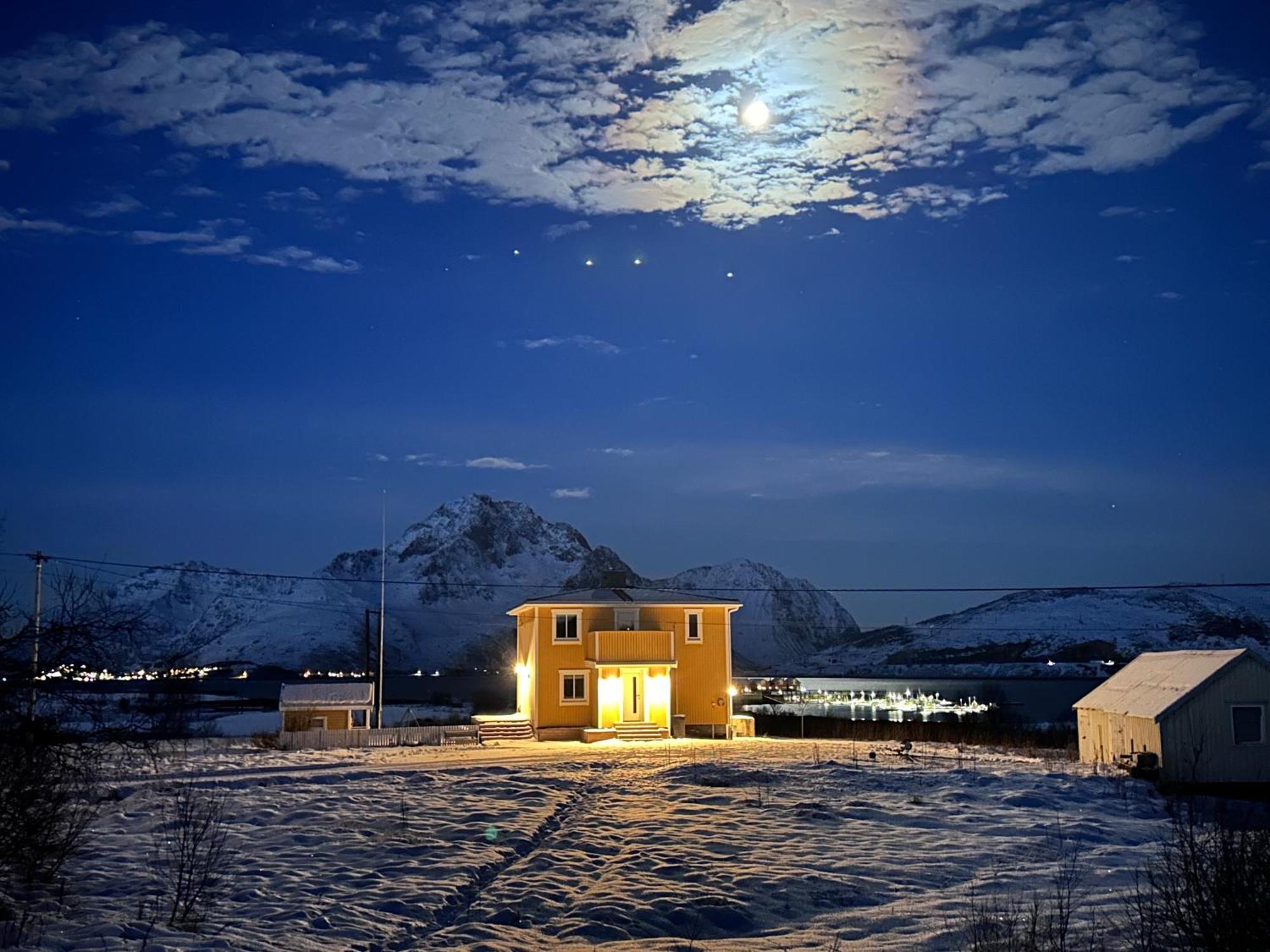 Pederstua, A Classic Fisherman'S Farm House In The Middle Of Lofoten Storeidet Esterno foto